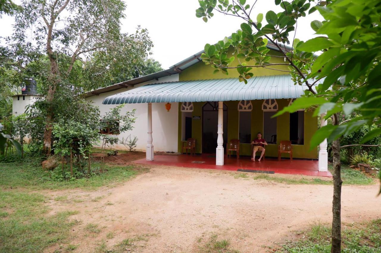 Jungle House Tourist Inn Dambulla Buitenkant foto